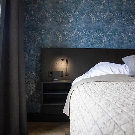 Eigenheimer Couette-café 4*